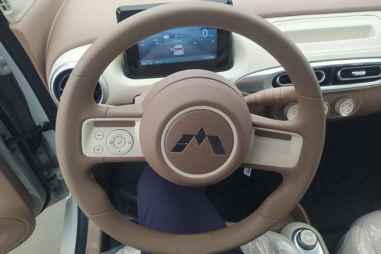 Used Wuling Hongguang MINIEV 2025 Four-Door Version Advanced Edition Steering Wheel