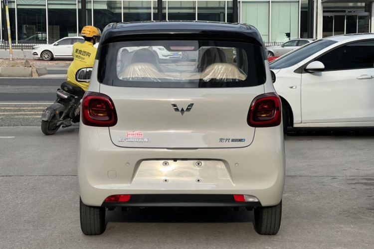 Used Wuling Hongguang MINIEV 2025 Four-Door Version Zhenxiang+ Edition Trunk
