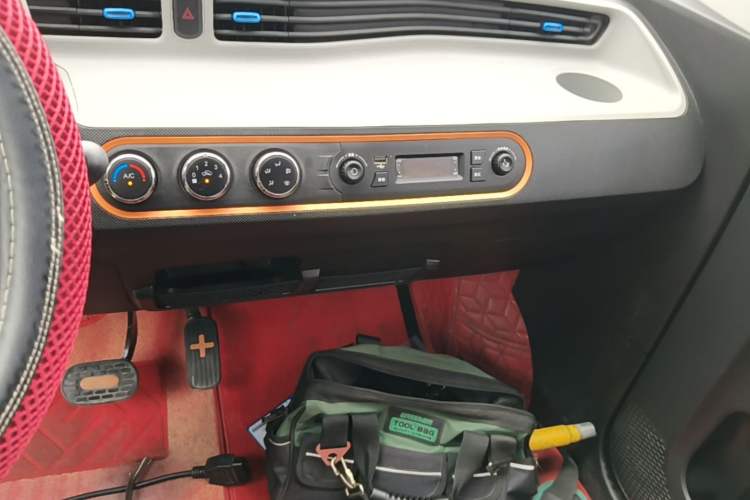 Used Wuling Hongguang MINIEV 2020 Enjoyment Model Lithium Iron Phosphate Audio And AC Panel