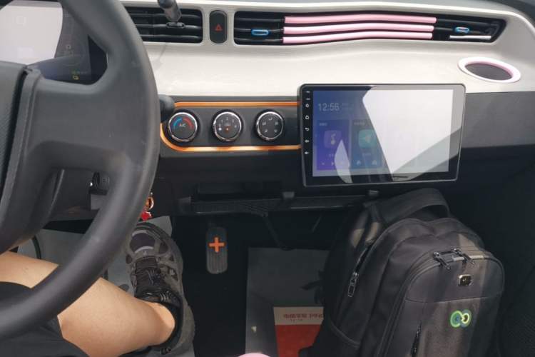 Used Wuling Hongguang MINIEV 2020 Easy Version Lithium-Ion Battery Audio And AC Panel