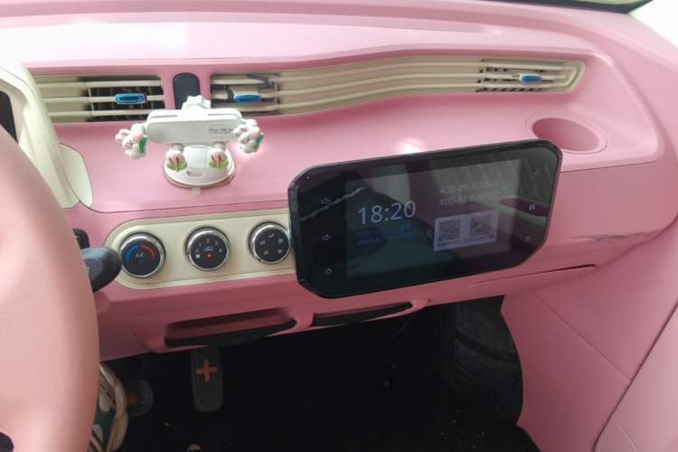 Used Wuling Hongguang MINIEV 2020 Enjoyment Model Lithium Iron Phosphate Audio And AC Panel