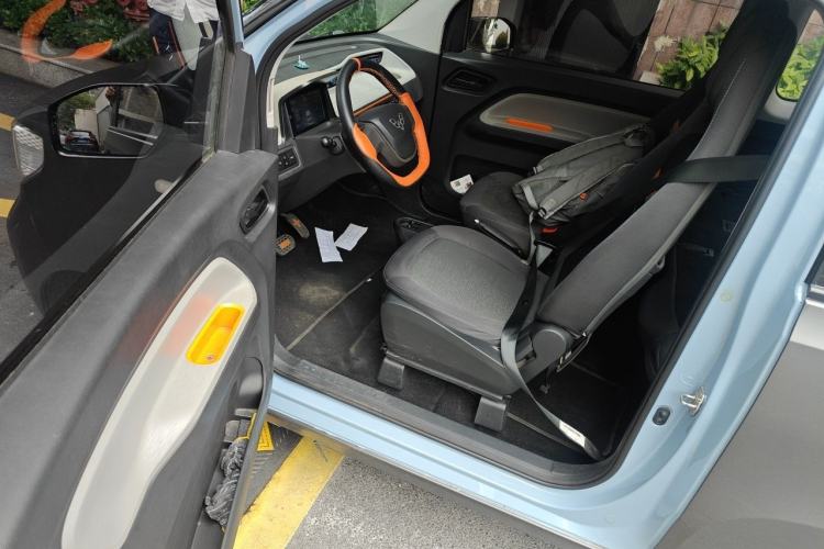 Used Wuling Hongguang MINIEV 2020 Freedom Version Lithium Iron Phosphate Driver Seat