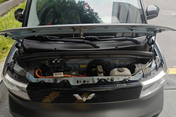 Used Wuling Hongguang MINIEV 2020 Freedom Version Lithium Iron Phosphate Engine Bay