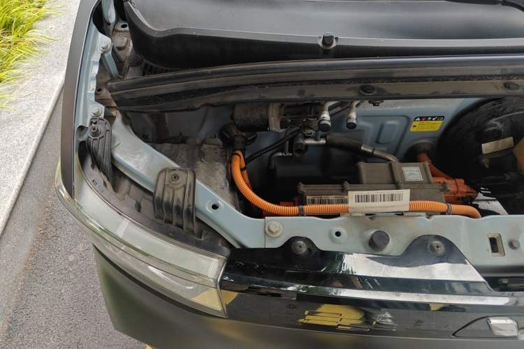 Used Wuling Hongguang MINIEV 2020 Freedom Version Lithium Iron Phosphate Engine Bay Right