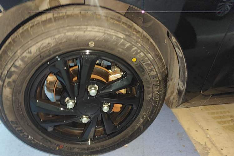 Used Wuling Hongguang MINIEV 2020 Enjoyment Model Lithium Iron Phosphate Left Front Wheel Hub