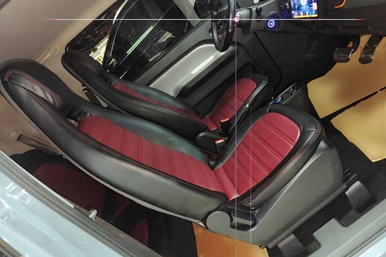 Used Wuling Hongguang MINIEV 2020 Enjoyment Model Lithium Iron Phosphate Right Front Seat