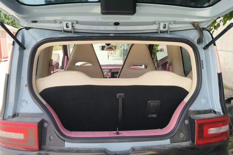 Used Wuling Hongguang MINIEV 2020 Enjoyment Model Lithium Iron Phosphate Trunk