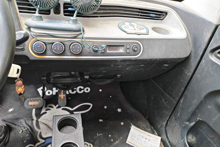 Used Wuling Hongguang MINIEV 2020 Zizai Version Lithium-NMC Audio And AC Panel