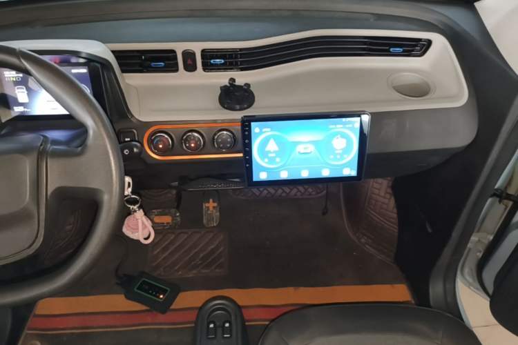 Used Wuling Hongguang MINIEV 2020 Zizai Version Lithium-NMC Audio And AC Panel