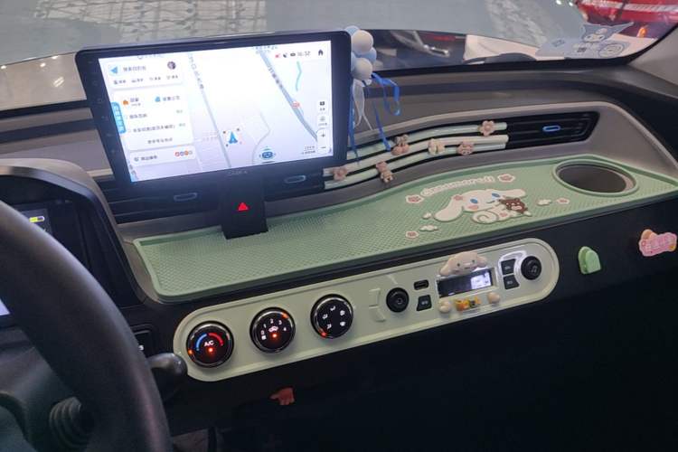 Used Wuling Hongguang MINIEV 2020 Enjoyment Model Lithium Iron Phosphate Audio And AC Panel