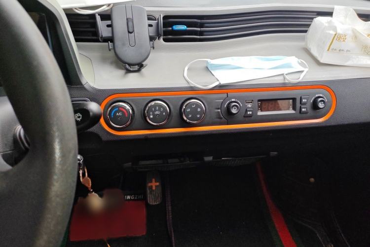 Used Wuling Hongguang MINIEV 2020 Zizai Version Lithium-NMC Audio And AC Panel