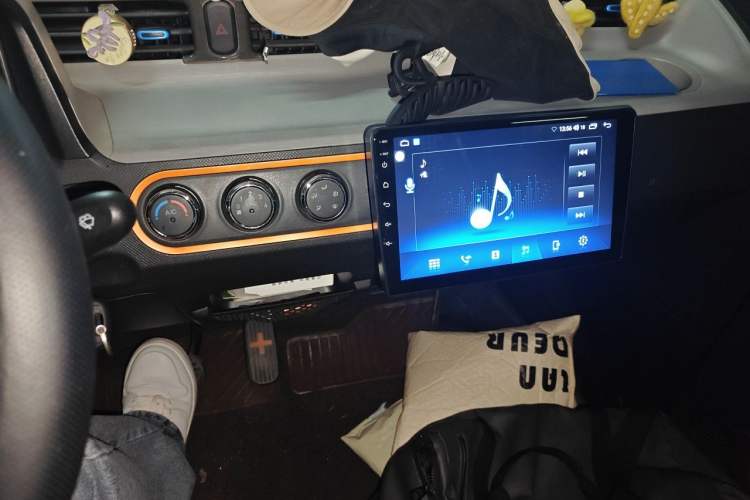 Used Wuling Hongguang MINIEV 2020 Freedom Version Lithium Iron Phosphate Audio And AC Panel