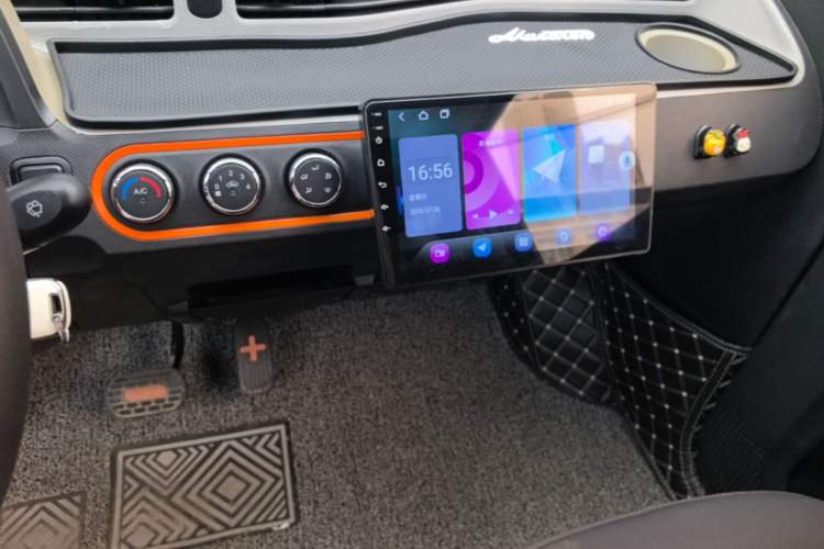 Used Wuling Hongguang MINIEV 2020 Zizai Version Lithium-NMC Audio And AC Panel