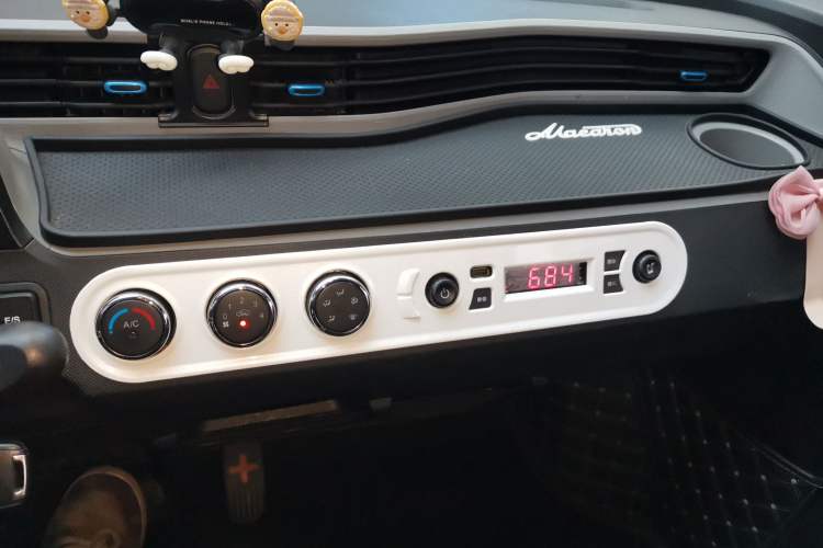 Used Wuling Hongguang MINIEV 2020 Enjoy Edition Lithium-Ion Battery Audio And AC Panel