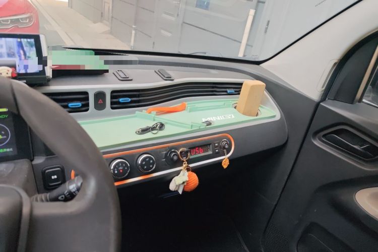 Used Wuling Hongguang MINIEV 2020 Enjoyment Model Lithium Iron Phosphate Audio And AC Panel