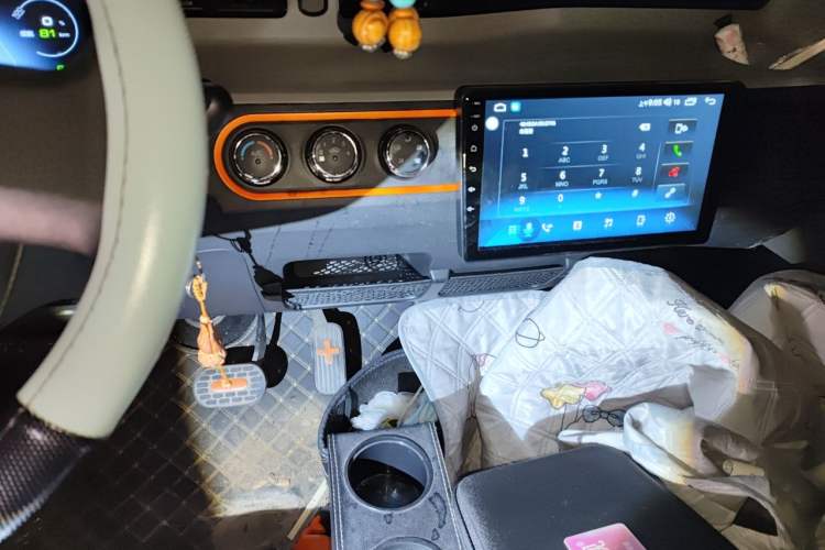 Used Wuling Hongguang MINIEV 2020 Freedom Version Lithium Iron Phosphate Audio And AC Panel