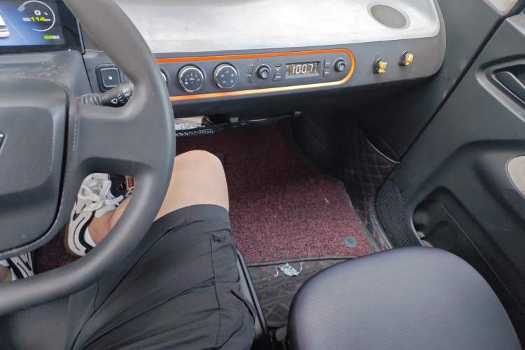 Used Wuling Hongguang MINIEV 2020 Enjoy Edition Lithium-Ion Battery Audio And AC Panel