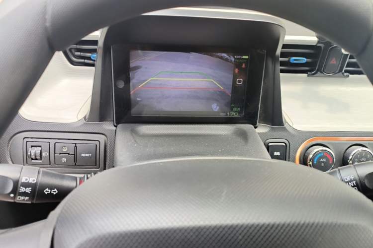 Used Wuling Hongguang MINIEV 2020 Enjoyment Model Lithium Iron Phosphate Audio And AC Panel