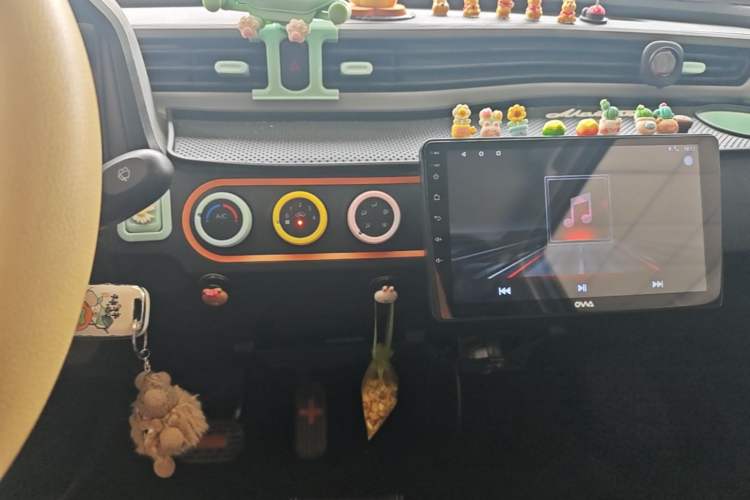 Used Wuling Hongguang MINIEV 2020 Enjoyment Model Lithium Iron Phosphate Audio And AC Panel