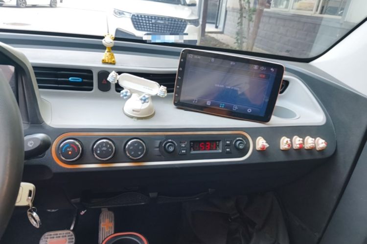 Used Wuling Hongguang MINIEV 2020 Freedom Version Lithium Iron Phosphate Audio And AC Panel