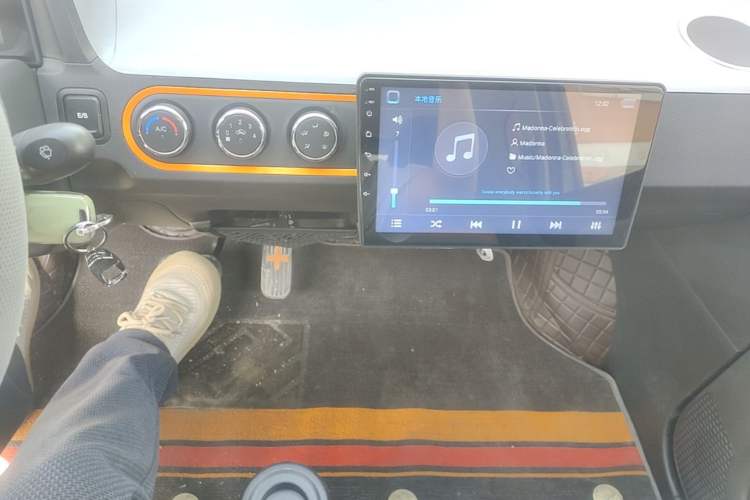 Used Wuling Hongguang MINIEV 2020 Zizai Version Lithium-NMC Audio And AC Panel