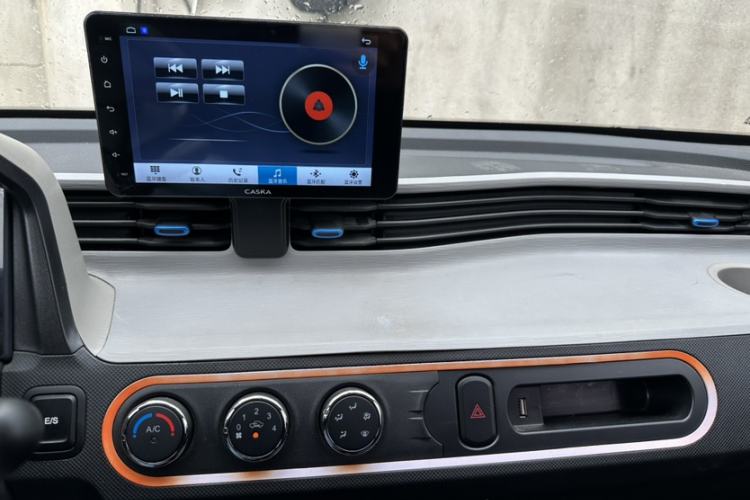 Used Wuling Hongguang MINIEV 2020 Enjoyment Model Lithium Iron Phosphate Audio And AC Panel
