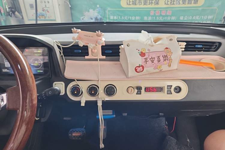 Used Wuling Hongguang MINIEV 2020 Lite Version Lithium Iron Phosphate Audio And AC Panel