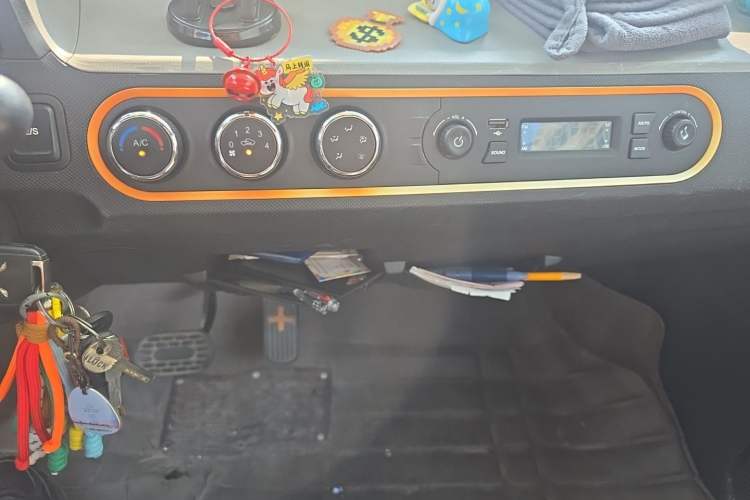 Used Wuling Hongguang MINIEV 2020 Enjoy Edition Lithium-Ion Battery Audio And AC Panel