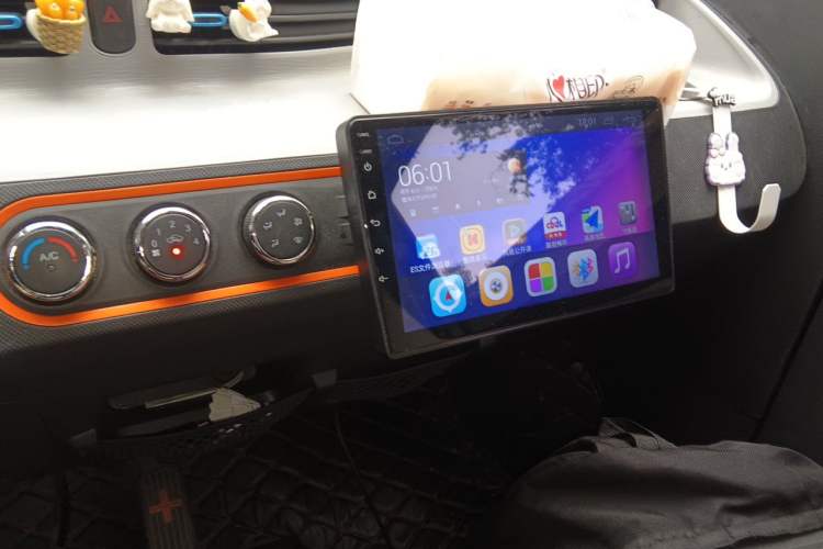 Used Wuling Hongguang MINIEV 2020 Lite Version Lithium Iron Phosphate Audio And AC Panel