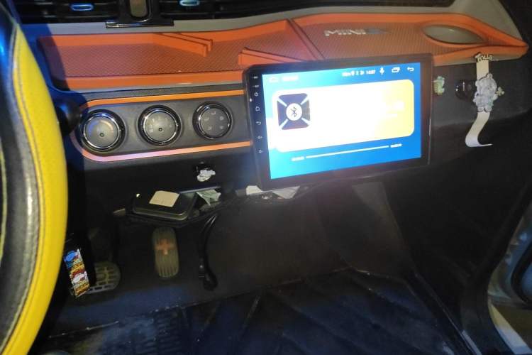 Used Wuling Hongguang MINIEV 2020 Enjoy Edition Lithium-Ion Battery Audio And AC Panel