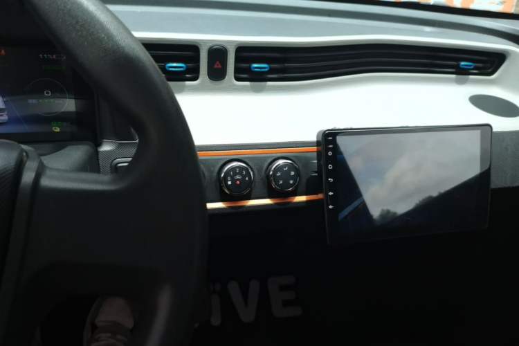 Used Wuling Hongguang MINIEV 2020 Zizai Version Lithium-NMC Audio And AC Panel