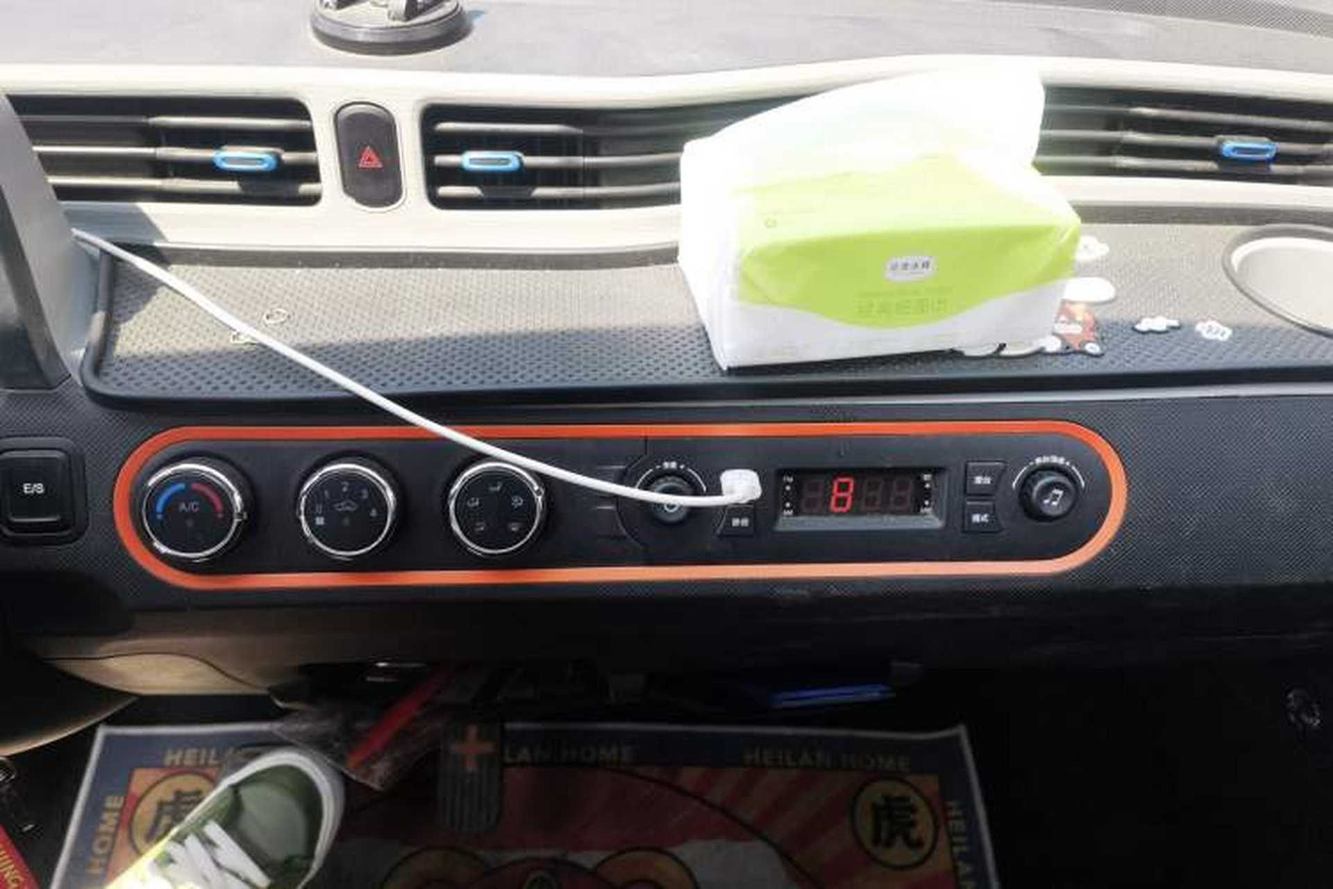 Used Wuling Hongguang MINIEV 2020 Freedom Version Lithium Iron Phosphate Audio And AC Panel