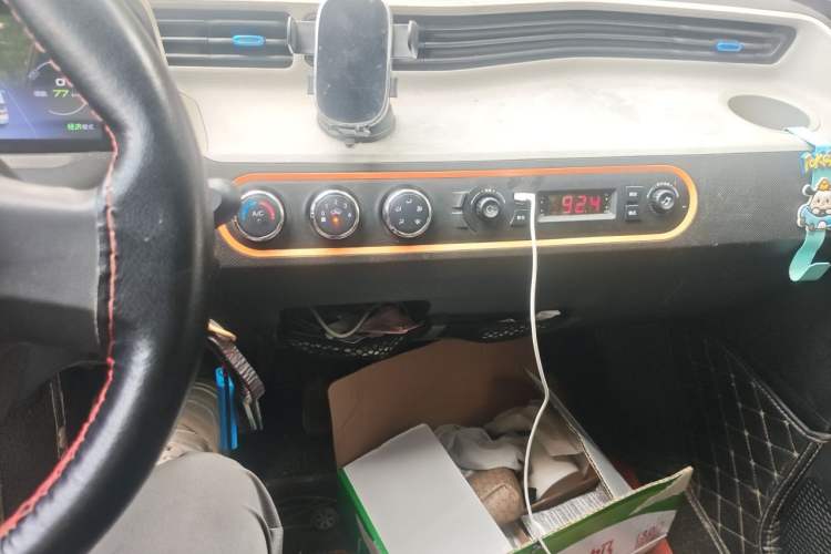 Used Wuling Hongguang MINIEV 2020 Zizai Version Lithium-NMC Audio And AC Panel