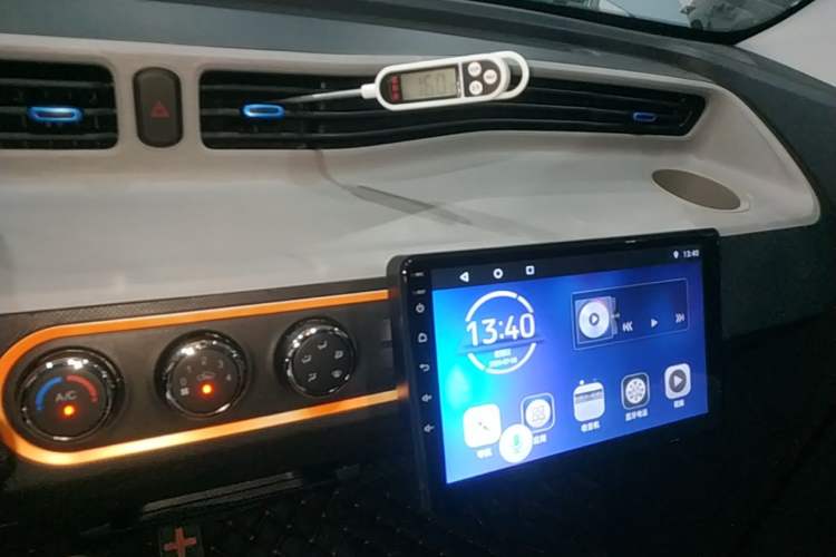 Used Wuling Hongguang MINIEV 2020 Zizai Version Lithium-NMC Audio And AC Panel