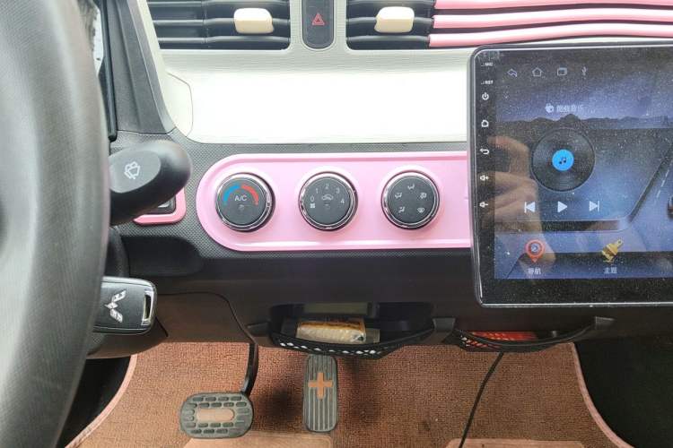 Used Wuling Hongguang MINIEV 2020 Enjoyment Model Lithium Iron Phosphate Audio And AC Panel