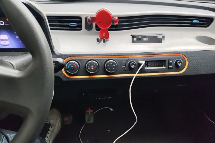 Used Wuling Hongguang MINIEV 2020 Zizai Version Lithium-NMC Audio And AC Panel