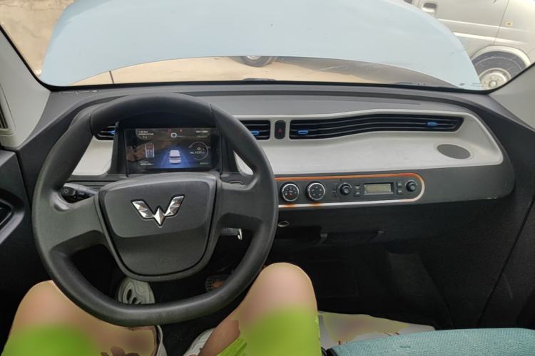Used Wuling Hongguang MINIEV 2020 Freedom Version Lithium Iron Phosphate Center Console