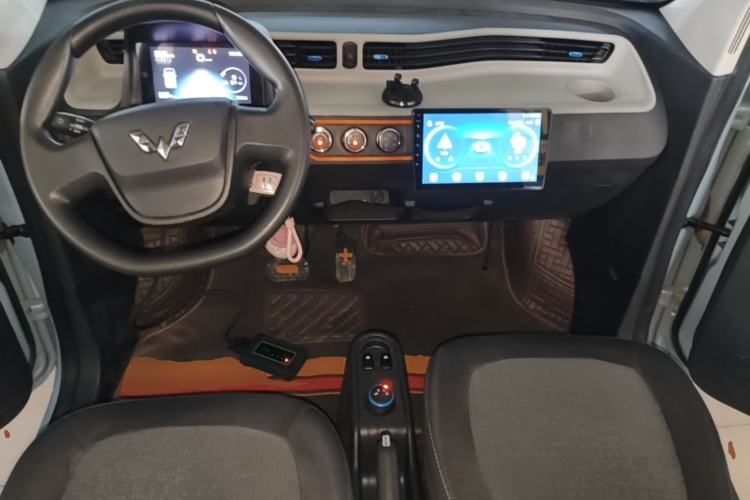 Used Wuling Hongguang MINIEV 2020 Zizai Version Lithium-NMC Center Console