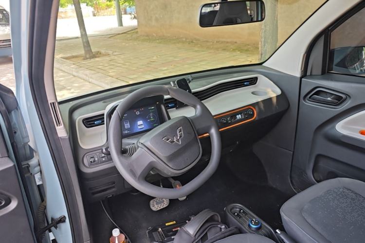 Used Wuling Hongguang MINIEV 2020 Enjoy Edition Lithium-Ion Battery Center Console