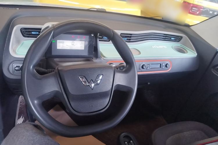 Used Wuling Hongguang MINIEV 2020 Easy Version Lithium-Ion Battery Center Console