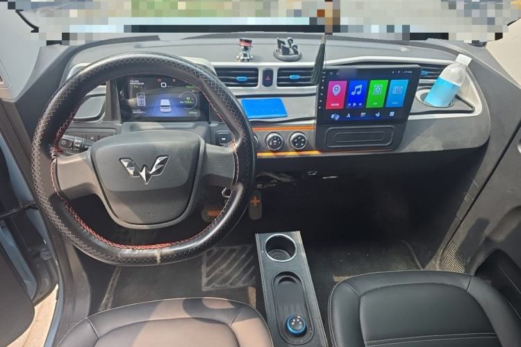 Used Wuling Hongguang MINIEV 2020 Enjoyment Model Lithium Iron Phosphate Center Console