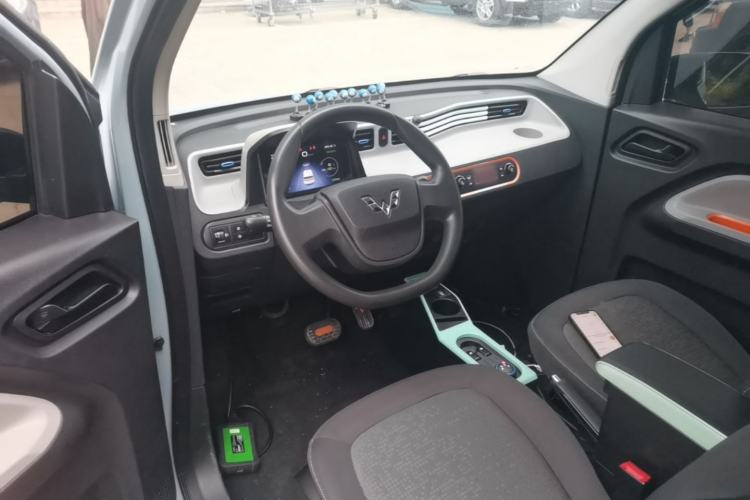 Used Wuling Hongguang MINIEV 2020 Enjoyment Model Lithium Iron Phosphate Center Console