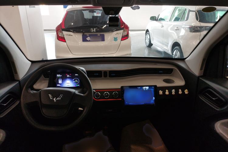 Used Wuling Hongguang MINIEV 2020 Zizai Version Lithium-NMC Center Console