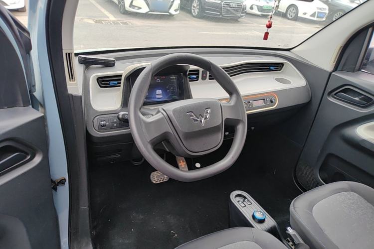 Used Wuling Hongguang MINIEV 2020 Enjoy Edition Lithium-Ion Battery Center Console