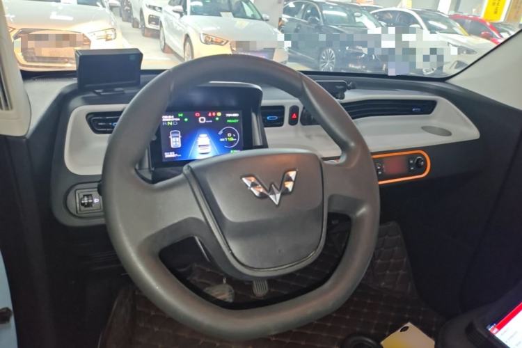 Used Wuling Hongguang MINIEV 2020 Enjoyment Model Lithium Iron Phosphate Center Console
