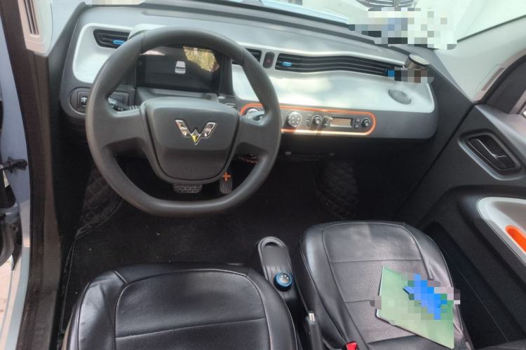 Used Wuling Hongguang MINIEV 2020 Enjoyment Model Lithium Iron Phosphate Center Console