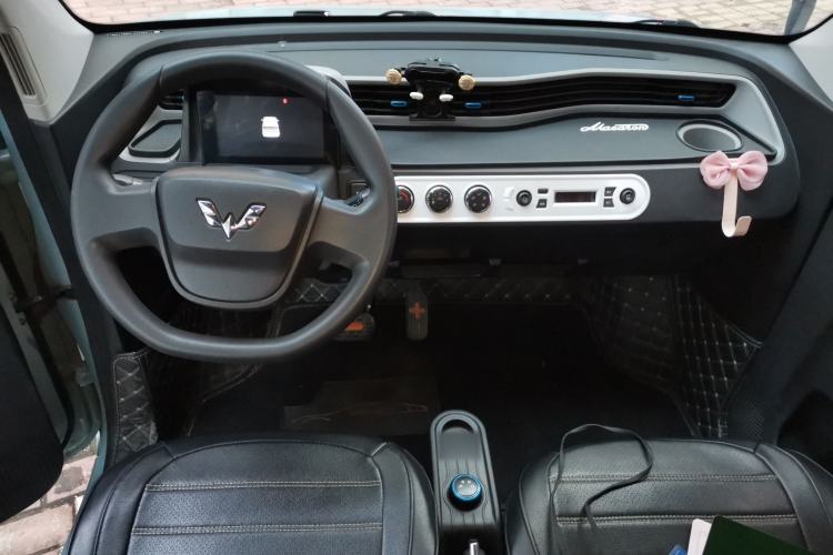 Used Wuling Hongguang MINIEV 2020 Enjoy Edition Lithium-Ion Battery Center Console