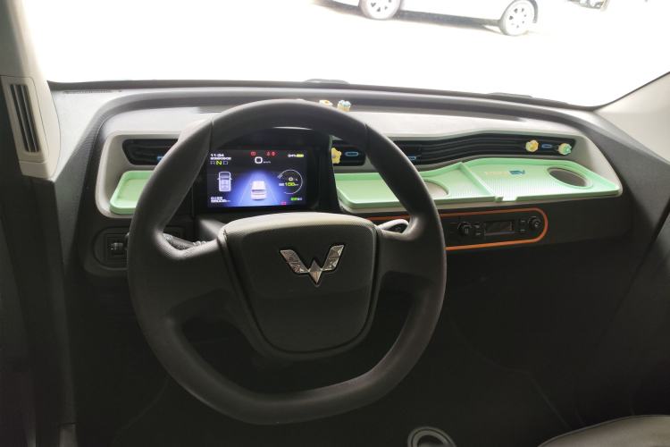 Used Wuling Hongguang MINIEV 2020 Enjoy Edition Lithium-Ion Battery Center Console