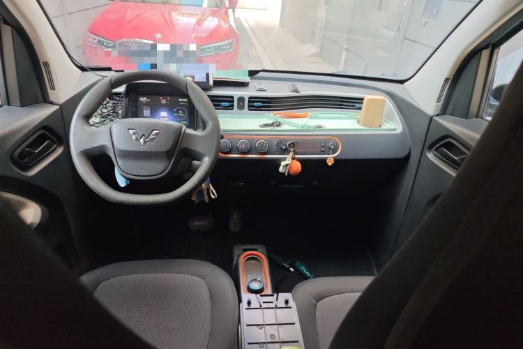 Used Wuling Hongguang MINIEV 2020 Enjoyment Model Lithium Iron Phosphate Center Console