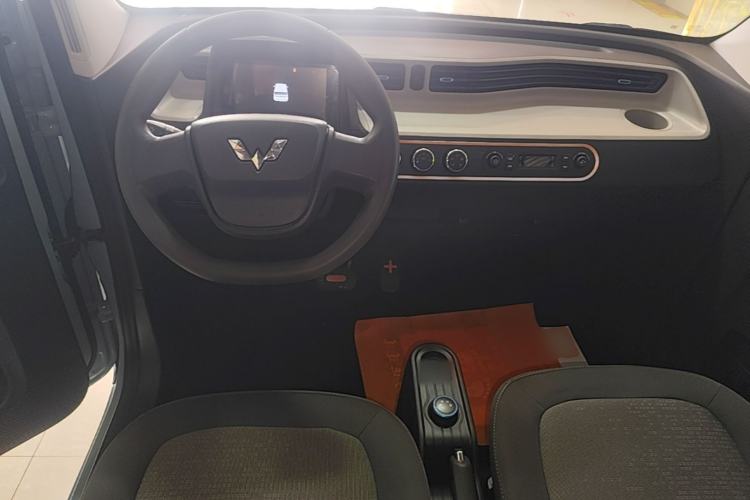 Used Wuling Hongguang MINIEV 2020 Enjoy Edition Lithium-Ion Battery Center Console